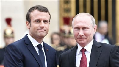 بوتين وماكرون يوقعان اتفاقيات تجارية ويناقشان ملفات إيران وسوريا