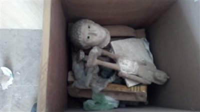 نيابة بني سويف تحقق في ضبط تماثيل يشتبه في أثريتها بمركز غسيل كلوي (صور)