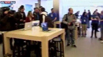 بالفيديو.. أبل تفتتح أول متاجرها بالشرق الأوسط