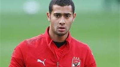 أحمد عادل يقضى إجازة الأهلي بـ