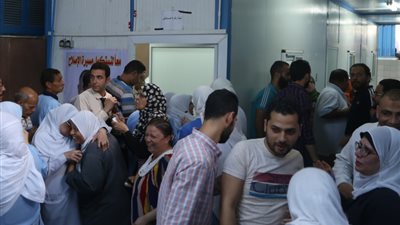 عمال المطاحن والزيت والصابون يقدمون أوراقهم في الانتخابات العمالية