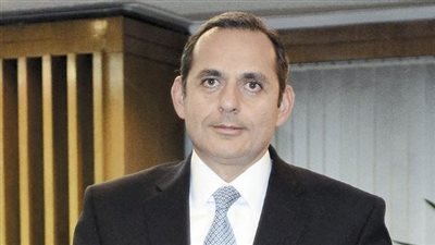 عكاشة: قرض بمليار دولار لسد احتياجات «القناة»