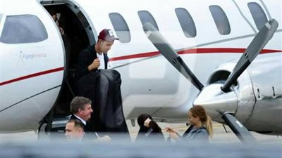 بالصور.. نجوم برشلونة في الطريق لحضور حفل زفاف ميسي