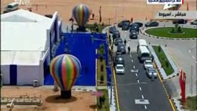 بالفيديو.. لحظة الانتهاء من كلمة السيسي بقاعة الاحتفالات بأسيوط