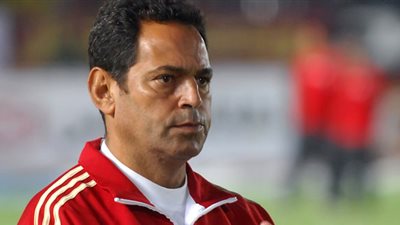 منتخب 2000 يطالب محمود سعد بتأكيد وديتي الكاميرون