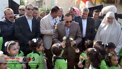 محافظ الإسماعيلية يؤكد ضرورة المتابعة لانتظام سير العملية التعليمية