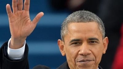 أوباما يعود إلى البيت الأبيض بعد إجازة أسبوعين