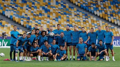 ريـال مدريد يختتم تدريباته لمواجهة ليفربول بنهائي أبطال أوروبا (صور)