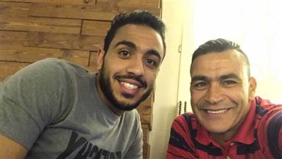 الحضري يحذف صورته مع كهربا بعد فسخ الخطوبة بشدوى