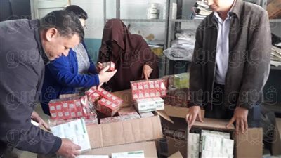 ضبط كميات كبيرة من الأعشاب والخميرة و اللانشون منتهية الصلاحية بالغردقة