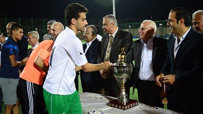 محافظ بورسعيد يشهد نهائي كأس مصر للهوكي (صور)