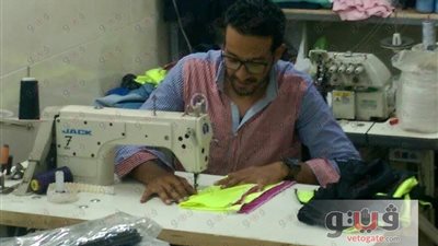 بالفيديو والصور.. محمد جمال بورسعيدي تحدى استيراد «القمصان التركي»: نقدر نصنع الأجنبي بأعلى جودة.. السوريون يسيطرون على التصنيع بجسر السويس.. أحتاج دعم الدولة لإنشاء ورشة دون تعقيدات