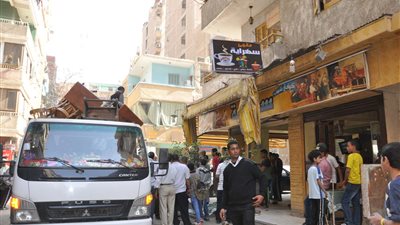 ضبط «استاندات» وثلاجات عرض دون ترخيص بالجيزة