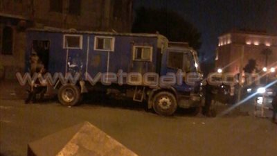 بالصور.. تمركز لقوات الجيش والشرطة بـ«التحرير» تحسبًا لعودة الباعة الجائلين