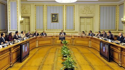 «محلب»: زيادة الشركات العاملة في رفع القمامة بالجيزة