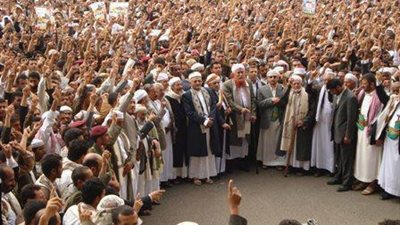 قبائل يمنية تتبرأ من قيادي إخواني لهجومه على السعودية