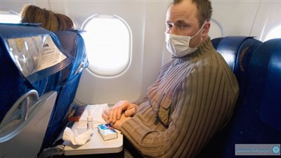 5 طرق لتجنب الإصابة بـ «البرد والإنفلونزا» على متن الطائرات.. الأكثار من شرب المياه والسوائل.. غسيل الأيدي بالماء الساخن.. ارتداء قناع الوجه.. وتناول الأطعمة الغنية بفيتامين «C»