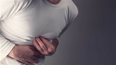 علاج قرحة المعدة بالاعشاب | 4 مواد طبيعية تعجل بالشفاء من قرحة المعدة