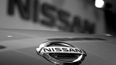 «نيسان» تحتفل ببيع 100 ألف سيارة ليف في اليابان