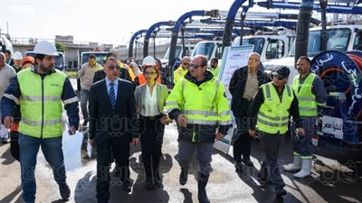 محافظ الإسكندرية يرفع حالة الطوارئ لمواجهة النوة