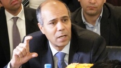 آلية تنفيذ قرارات التحفظ على أموال قيادات «الإرهابية» بالبورصة.. عبدالباري: البورصة تغلق «الأكواد».. «المقاصة» تحصر الأسهم والأموال وتُجمدها.. و«الرقابة المالية»