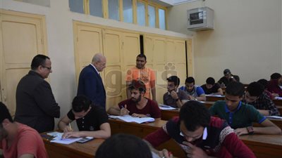 تأهل طلاب «هندسة الزقازيق» للمرحلة النهائية في مسابقة السيارات الكهربائية