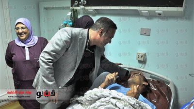 بالفيديو.. أيمن يونس يطمئن على جراحة عبد الواحد السيد