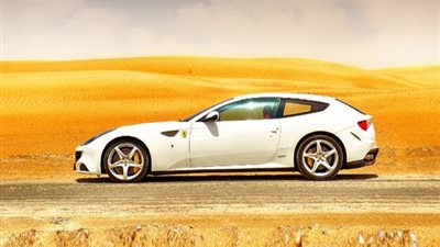 بالصور.. مميزات «فيراري FF» تمنحها التفوق على «بوجاتي»