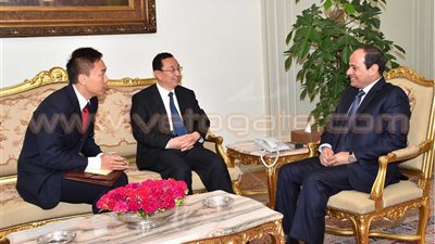 تفاصيل أسبوع رئاسي.. «السيسي» يدعو للعمل المشترك لتحقيق آمال شعوب أفريقيا.. ينفي حبس صحفيين في قضايا نشر.. يؤكد التزام مصر بمستحقات شركات البترول..يتابع المشروعات القومية.. و«بكين»