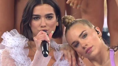 دوا ليبا في الحفل الافتتاحي لنهائي دوري أبطال أوروبا (صور)