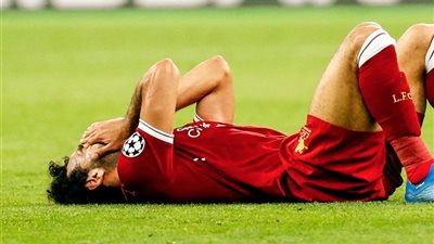 موقع إنجليزي: شكوك حول مشاركة محمد صلاح في كأس العالم بعد الإصابة