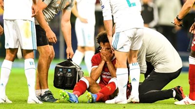 الحزن يخيم على بعثة المنتخب الوطني بسبب إصابة محمد صلاح