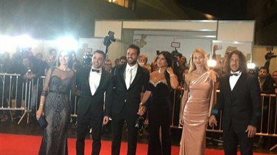 بالفيديو والصور.. نجوم برشلونة يحضرون حفل زفاف ميسي