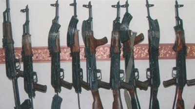 ضبط إخواني وبحوزته بندقيتا خرطوش وطبنجة بالبساتين