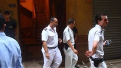 النيابة تأمر بضبط وإحضار عدد من المتهمين بقتل والد الطفل حمزة بالمطرية