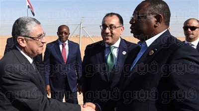 مدبولي والرئيس السنغالي يتفقدان مجمع 