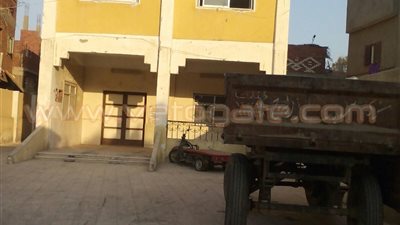 بالصور.. مبنى الوحدة المحلية بـ «طويحر» يسكنه الأشباح بدلا من الموظفين