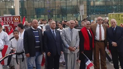 استقبال حافل لبعثة الكاراتيه التقليدي المتوجة بذهبية العالم بالمطار