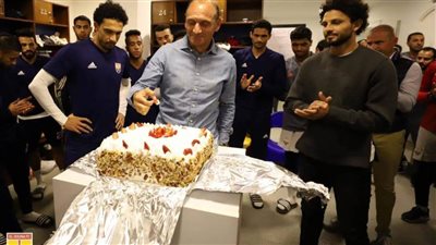 الجونة يكرم نيبوشا بعد إقالته (صور)