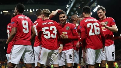 مانشستر يونايتد يسحق ألكمار الهولندي برباعية في الدوري الأوروبي (فيديو)