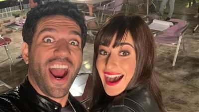 أمينة خليل وعائشة بن أحمد مع حسن الرداد فى فيلمه الجديد  