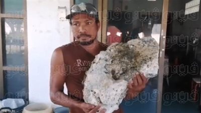 عامل نظافة محظوظ يعثر على 