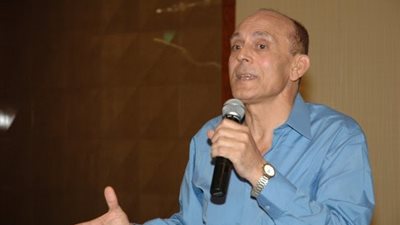 بالفيديو.. محمد صبحي: المسرح مات قبل 25 يناير