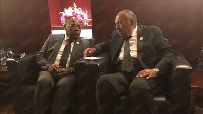 وزير الخارجية يبحث تعزيز العلاقات والتعاون الاقتصادي مع نظيره الكونغولي