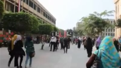 بالفيديو.. هدوء حذر بجامعة القاهرة