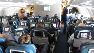 9 تصرفات تمنعك من السفر عبر المطار.. «تقرير»