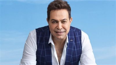 حكيم يحيي ٣ حفلات فى ليلة رأس السنة