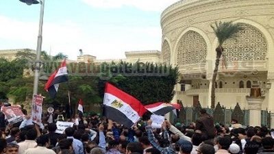 مصابة فى الاتحادية: سلبية مرسى رفعت سقف مطالب الثوار