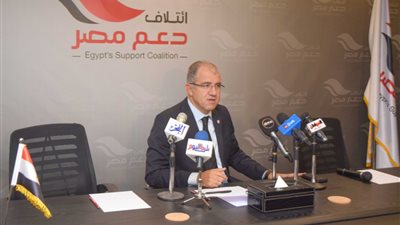 زعيم الأغلبية البرلمانية يحذر النواب من تغيير الصفة الحزبية