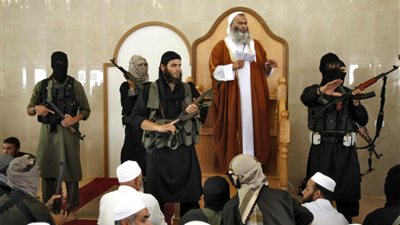 بالصور.. الذكرى السادسة لمذبحة «حماس» في رفح الفلسطينية.. «ذراع الإخوان» تقتل المسلمين داخل مسجد «ابن تيمية».. «القرضاوي» أفتى بجواز الاعتداء على بيوت الله.. و&